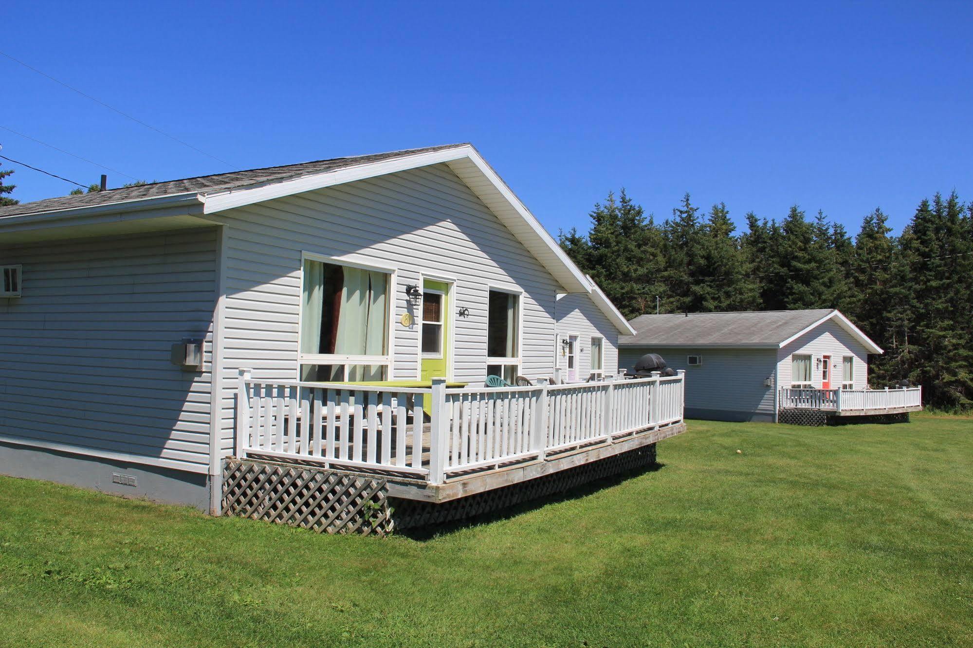 Hidden Acres Cottages Cavendish Exterior photo